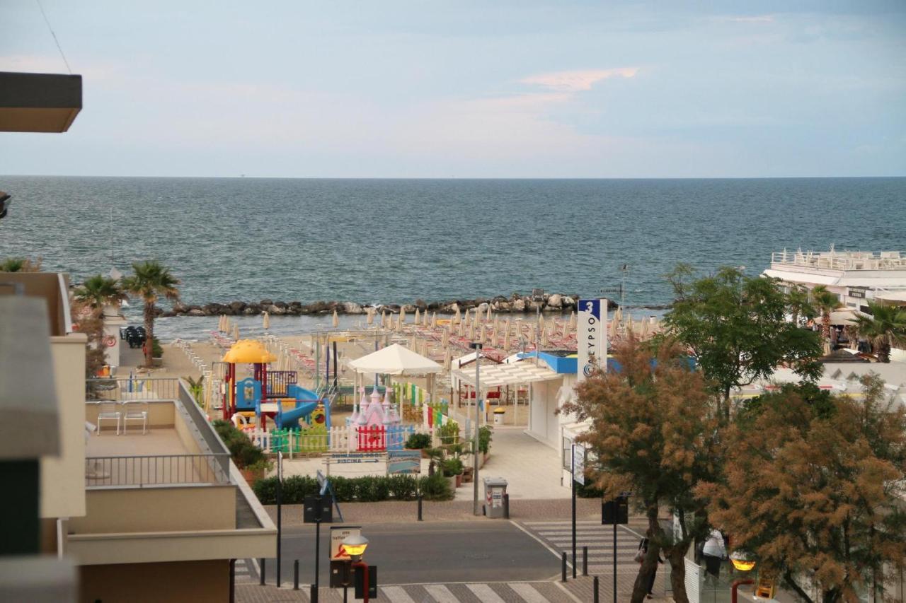 Hotel Baltic Misano Adriatico Exteriér fotografie